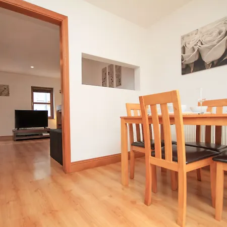 Pearse Street Townhouse Apartment Dublin